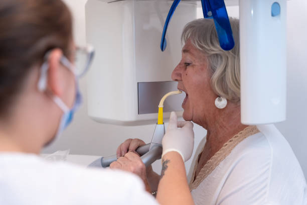 Best Emergency Tooth Extraction in Algonquin, IL